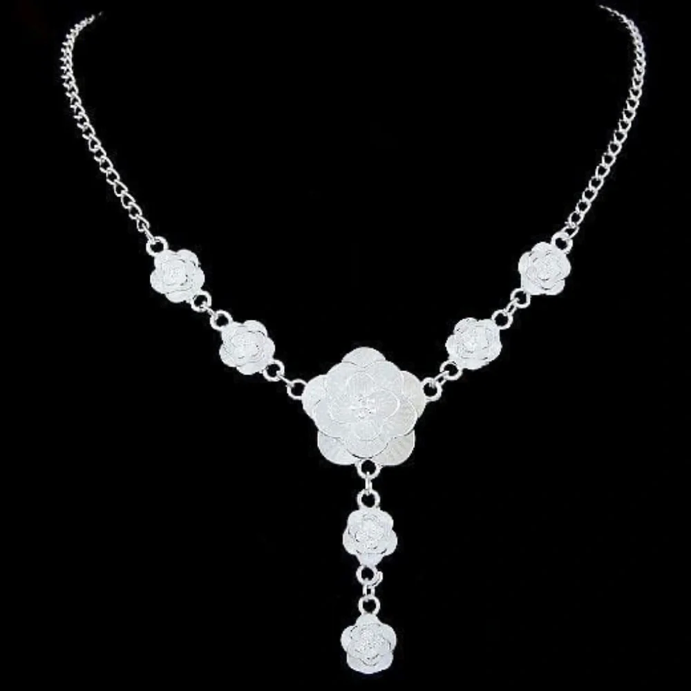 Womens White‎ Flower Silver Tone Necklace
